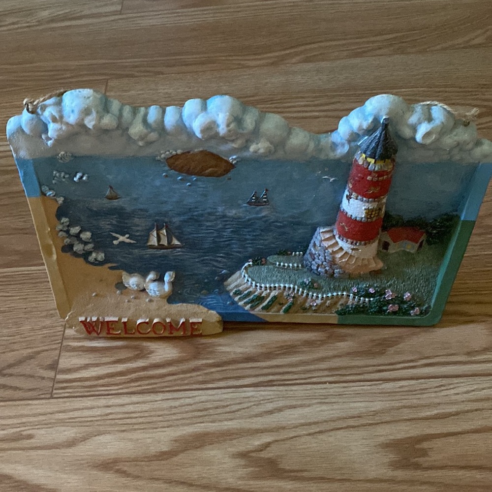 Welcome Lighthouse Sign - Picture 4 of 4